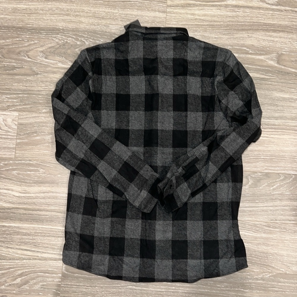 For the republic flannel. Size L. NWT. Black and grey - Picture 5 of 5